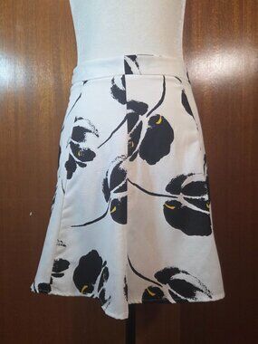 LUSH White & Black Floral Abstract A-Line Skirt - Size M